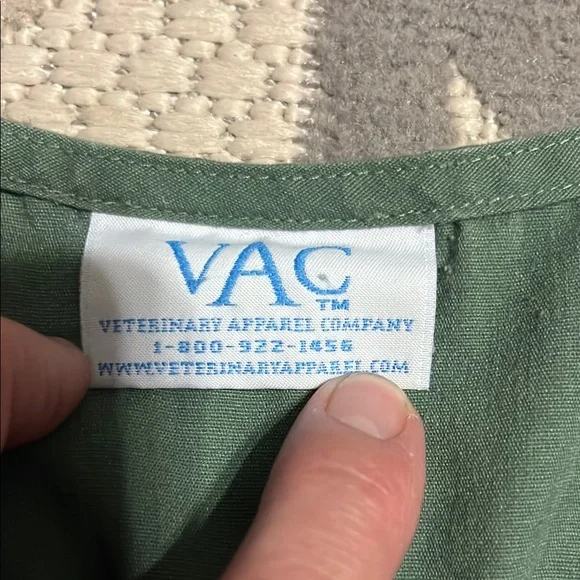 Boxy Green Short Sleeve Tee with Relaxed Fit - Picture 2 of 2